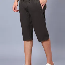 HAUWER Men Mid-Rise Cotton Bermuda image 2