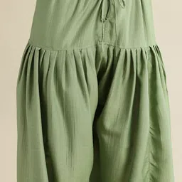 House of Pataudi Floral Printed Jashn Kurta with Patiala & Dupatta image 3