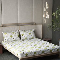 DDecor White & Green Floral Printed 144 TC Cotton King Bedsheet Set 2.74 m x 2.74 m-picture-2