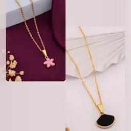 SZN Set Of 2 Gold-Plated Star Shaped Pendants With Chains-picture-23