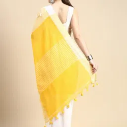 Desh Bidesh Yellow Cotton Stripes Saree With Blouse image 2