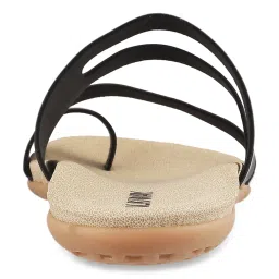 Walkway Women's Black Toe Ring Sandals image 5