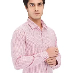 Park Avenue Red Slim Fit Checks Shirt image 4