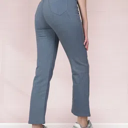 NEUNK Women Comfort Mid-Rise Stretchable Jeans image 4