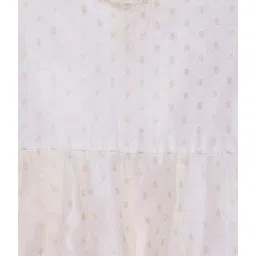 Ahalyaa Kids Off White Printed Kurta & Dupatta image 5