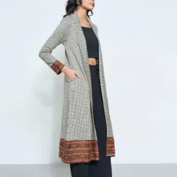 Rangmanch By Pantaloons Light Grey Regular Fit Checks Shrug image 3