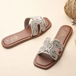 Zebba Women Embellished Open Toe Flats-picture-19