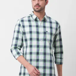 Spykar White & Blue Cotton Slim Fit Checks Shirt image 1