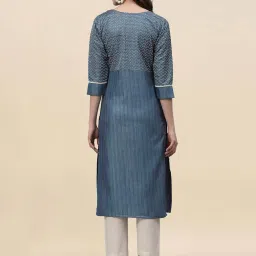 Satrani Grey Printed Straight Kurta image 2