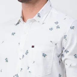 Spykar White Cotton Slim Fit Printed Shirt image 4