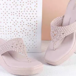 Mochi Women's Beige Thong Wedges-picture-21