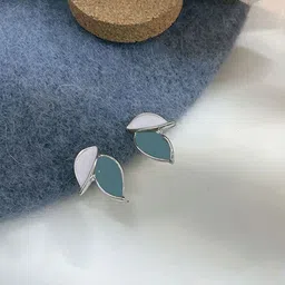 Krelin Silver-Plated Antique Leaf Shaped Studs image 5