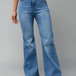 DOLCE CRUDO Blue Denim Relaxed Fit High Rise Jeans-image-33