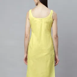 ADA Women White and Green Pack of 2 Solid Sustainable Handloom Slips image 4