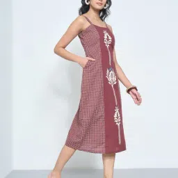 Akkriti By Pantaloons Marsala Regular Fit Printed Dress image 3