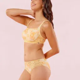 Enamor Golden Haze Lace Pattern Panties image 3