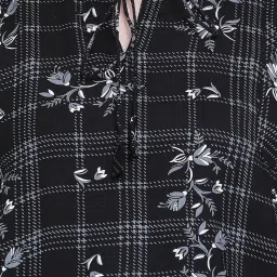 Clovia Black Floral Print Top With Capris image 4