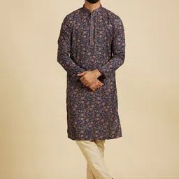 Manyavar Mandarin Collar Floral Printed Straight Kurta with Pyjama-picture-15