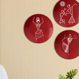 THE QUIRKY HOME 3Pc Red & White Figurative Abstract Printed Ceramic Decorative Wall Decor image 5