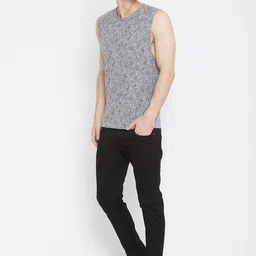 Hypernation Men Grey Printed Round Neck Pure Cotton T-shirt image 4