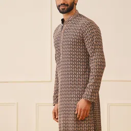 Jompers Men Geometric Embroidered Sequinned Kurta image 3