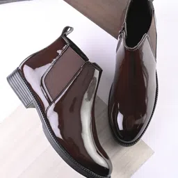 The Roadster Lifestyle Co Men Slip-On Chelsea Boots image 1