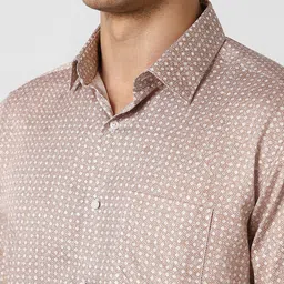 Van Heusen Men Geometric Printed Spread Collar Pure Cotton Formal Shirt image 4