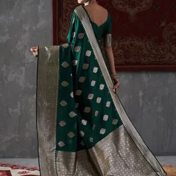 RASVRITI Floral Zari Pure Silk Kanjeevaram Saree image 4