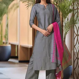 Aaghnya Women Ethnic Motifs Solid Kurta with Palazzo & Dupatta-picture-26