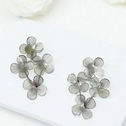 AVANT-GARDE PARIS Silver-Plated Floral Shaped Drop Earrings image 5