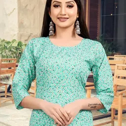 MANTRA DESIGNER Women Green Crepe Kurtas-picture-26