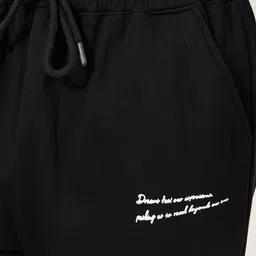 Styli Men Printed Mid Rise Joggers image 4