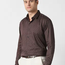 V Dot Men Slim Fit Geometric Printed Spread Collar Cotton Formal Shirt image 4