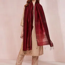 Fabindia Maroon Plain Dupatta image 1