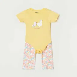 Juniors by Lifestyle Yellow Cotton Printed Onesie Set-image-10