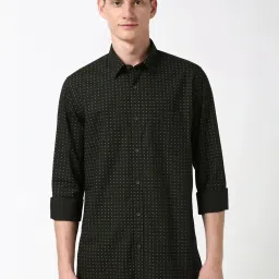 Peter England Green Cotton Slim Fit Printed Shirt image 1