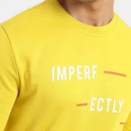 Levi's Yellow Cotton Regular Fit Printed Sweatshirts image 4