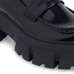 Aldo Women's Black Casual Loafers image 4