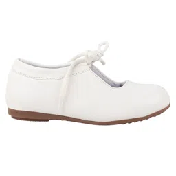 Shoetopia Solid Sandals - White image 4