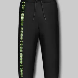 OLLINGTON ST. 100% Cotton Half Sleeves Printed Hooded T-Shirt & Jogger Set - Multicolor & Black image 4