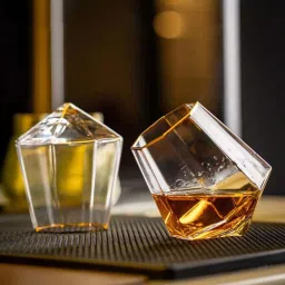 Smokey Cocktail Transparent Diamond Handmade Whiskey Glass With Gold Rim (300ml) - Set of 2 image 1