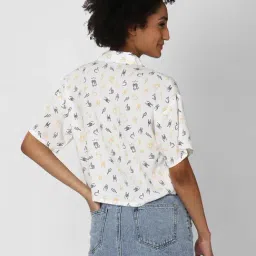 Forever 21 White Printed Crop Shirt image 2