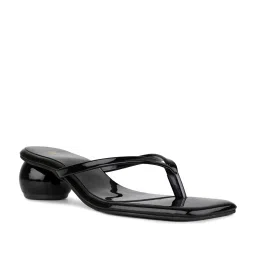 Inc.5 Women's Black Thong Sandals image 1