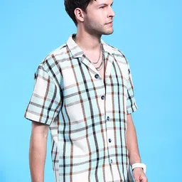 The Indian Garage Co Men Opaque Checked Casual Shirt image 3