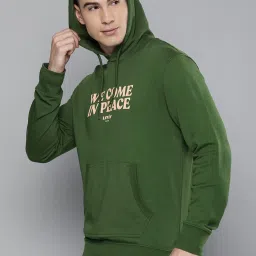 Levi's Pine Needle Green Graphic Print Sweatshirt image 2