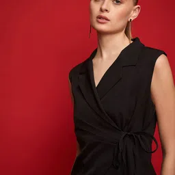 URBANGRACE BY KASSUALLY Sleeveless Wrapped Waistcoat image 2