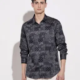 SHOWOFFFF Navy Cotton Regular Fit Printed Shirt-image-85