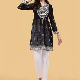 Moda Rapido Ethnic Motifs Embroidered V-Neck Thread Work Thread Work Empire Kurti-picture-10
