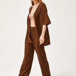 Olalook Open Front Shrug With Trousers image 4
