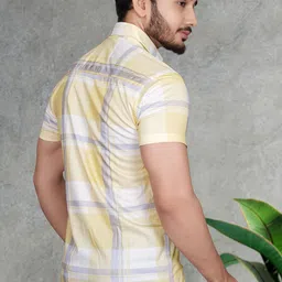 Metronaut Men Regular Fit Spread Collar Checked Elastane Casual Shirt image 3